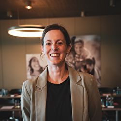 Claudia Stofer — Version 1