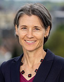 Patricia Bernet — Versiun 3