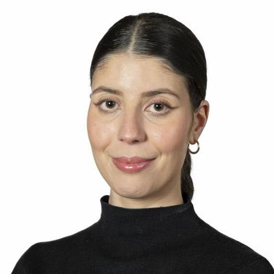 Leyla Seewer — Versione 1