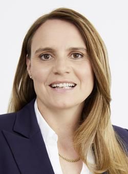 Nicole Holderegger — Versione 1