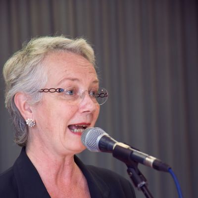 Monika Weber — Versiun 1