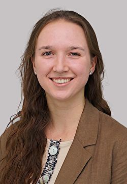 Vanessa Fricker — Version 2