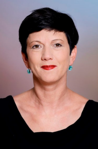 Alexandra Akeret — Version 1