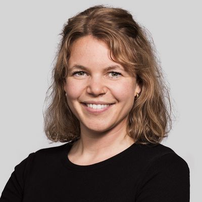 Monique Iseli — Version 1