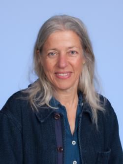 Annette Junker — Versiun 3