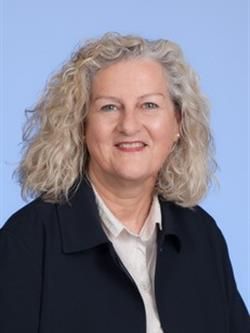 Pia Müller — Versione 2