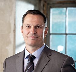 Roland Vogt — Version 4