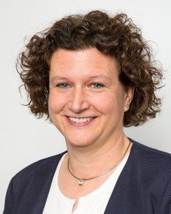 Yvonne Fässler-Schwab — Versione 1