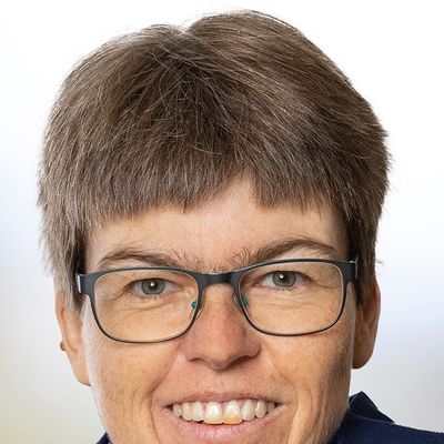 Simone Leuenberger — Versiun 1