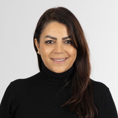 Edibe Gölgeli — Versión 2