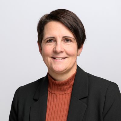 Yvonne Bürgin — Version 1
