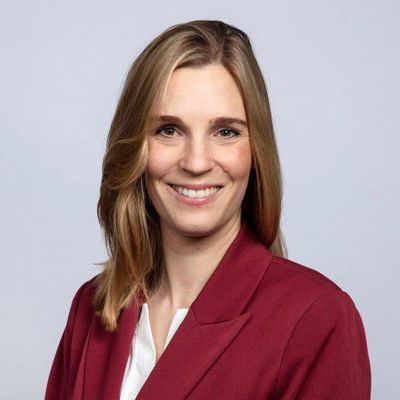 Corina Gredig — Version 1