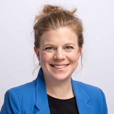 Nadine Masshardt — Version 1