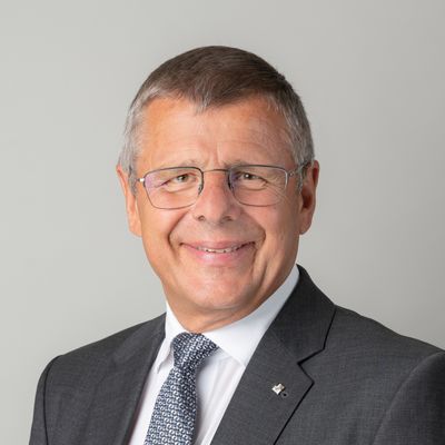 Sepp Föhn — Versão 2