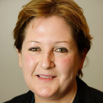 Céline Robert-Charrue Linder — Versiun 1