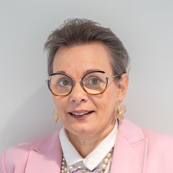 Sandra Nobs — Version 1