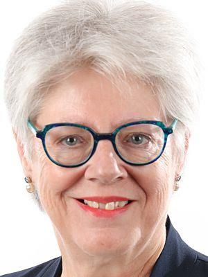Angela Lüthold — Version 1