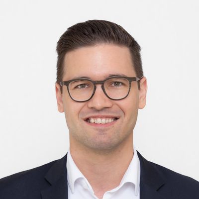 Sascha Schmid — Version 4