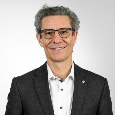 Peter Neukomm — Version 2