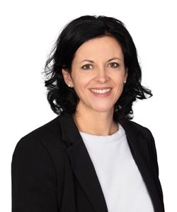 Martina Pfiffner Müller — Versão 2