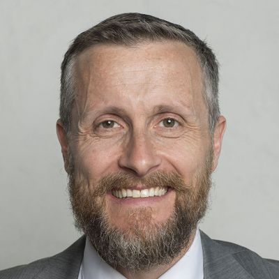 Yves Ferrari — Version 1