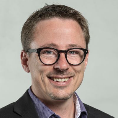 Julien Eggenberger — Version 1