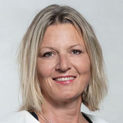 Regula Zellweger — Version 1