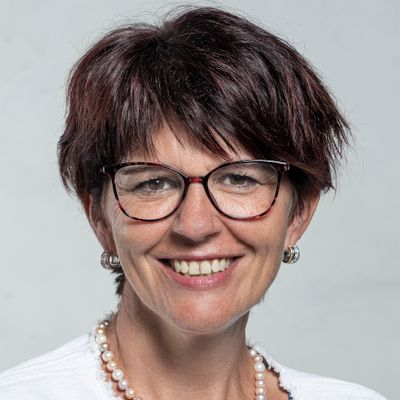 Nicole Rapin — Versiun 1